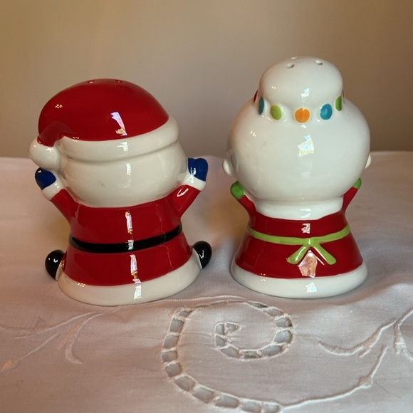 Christmas Salt & Pepper Shakers Santa Mrs Claus Holiday Decor Vintage Look🎅🏼🤶 - Picture 3 of 11